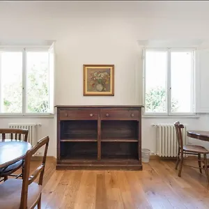 https://airy-one-bedroom-with-terrace-near-palazzo-pitti.it-tuscanyhotel.com