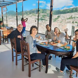 Gasthof La Terraza - Roof Terrace Overlooking The North And Historic Centre, Quito